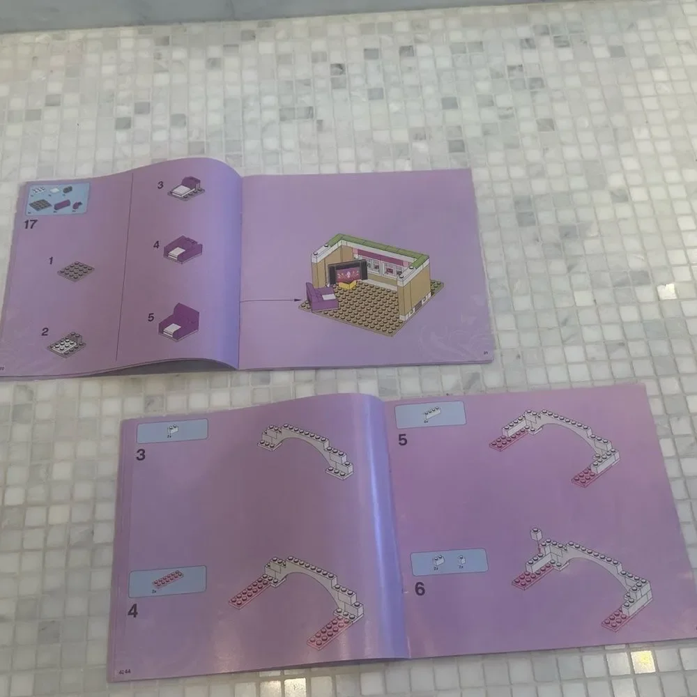 Lego Friends Instruction Manuals Lot - Picture 9 of 14